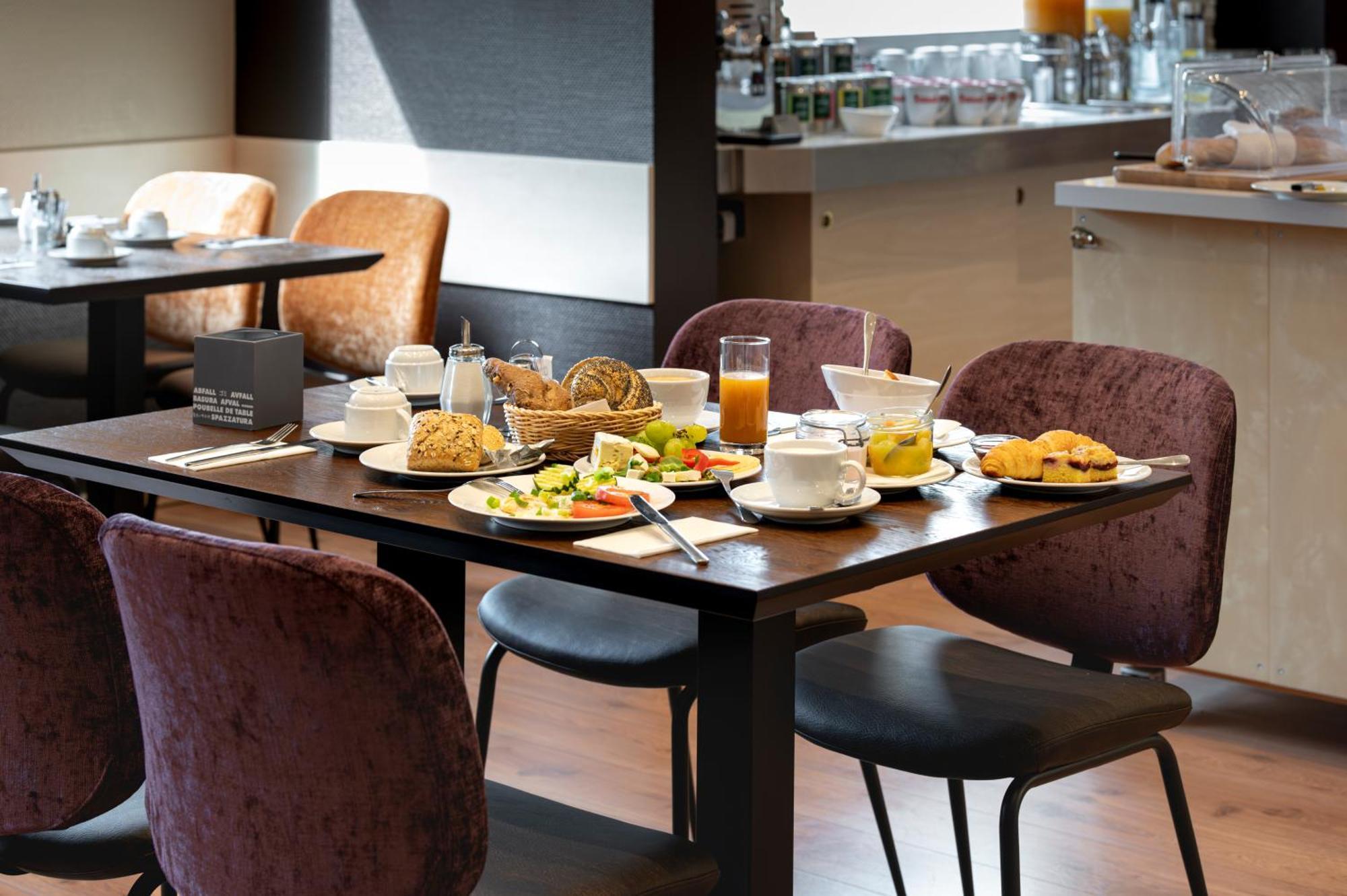 Hotel Astra Düsseldorf Eksteriør bilde