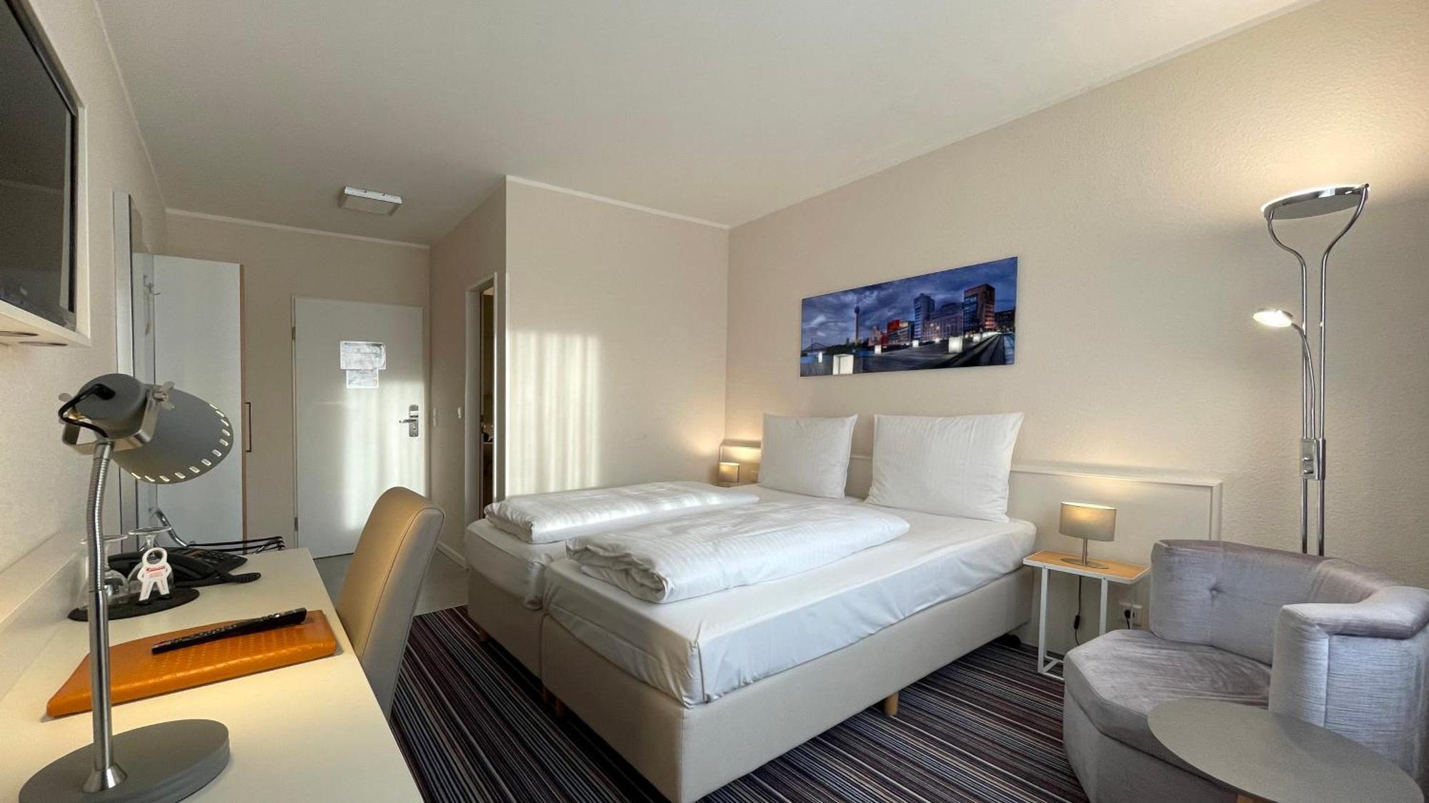 Hotel Astra Düsseldorf Eksteriør bilde