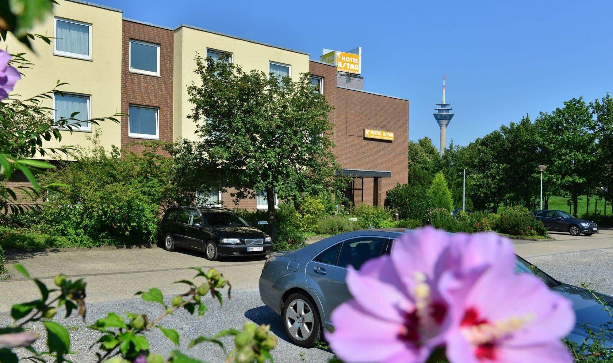 Hotel Astra Düsseldorf Eksteriør bilde